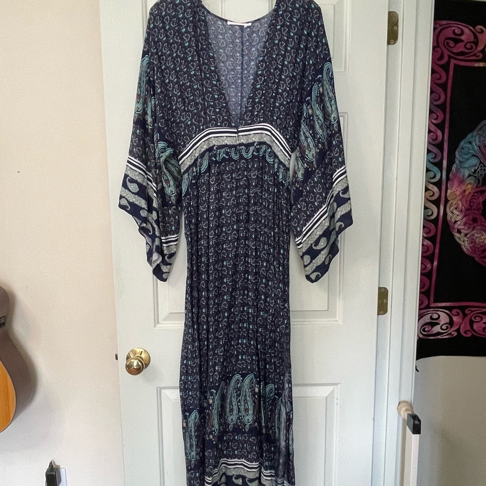 Chic Navy Floral Maxi Dress with Flowing Design.  Never worn.